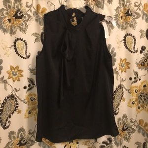 New York & co. Black shell.